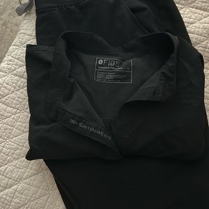 Size XL Figs scrubs!